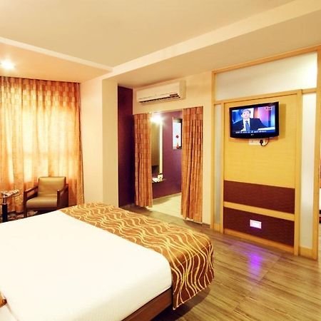 Hotel Bhagyalaxmi Shirdi Εξωτερικό φωτογραφία