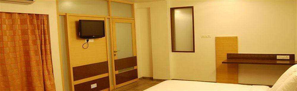Hotel Bhagyalaxmi Shirdi Εξωτερικό φωτογραφία