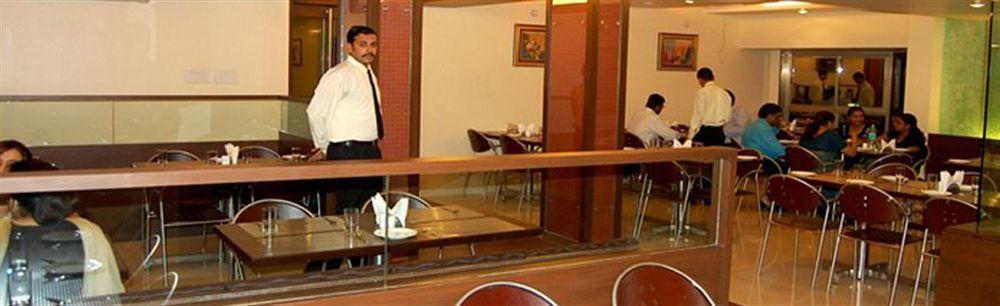 Hotel Bhagyalaxmi Shirdi Εξωτερικό φωτογραφία